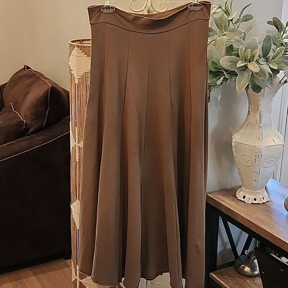 Flare Midi skirt size S Cognac
